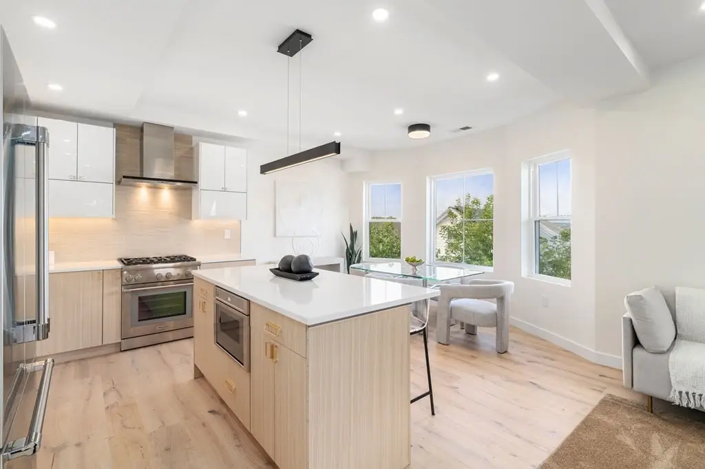 9 Upland Park #9, Somerville, MA 02145 - Image #1