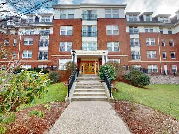 300 Allston St #513, Boston, MA 02135