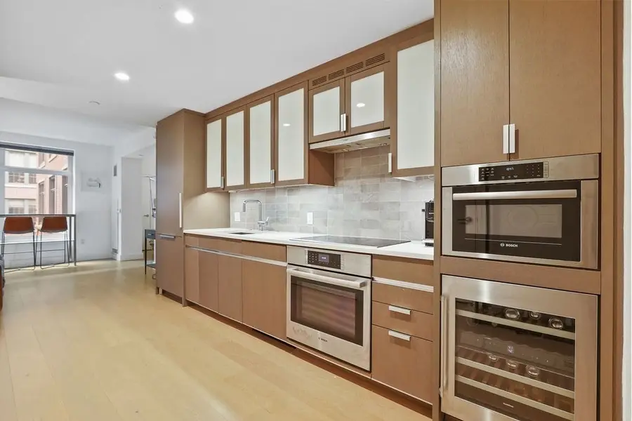 100 Lovejoy Wharf #5Q, Boston, MA 02114 - #2