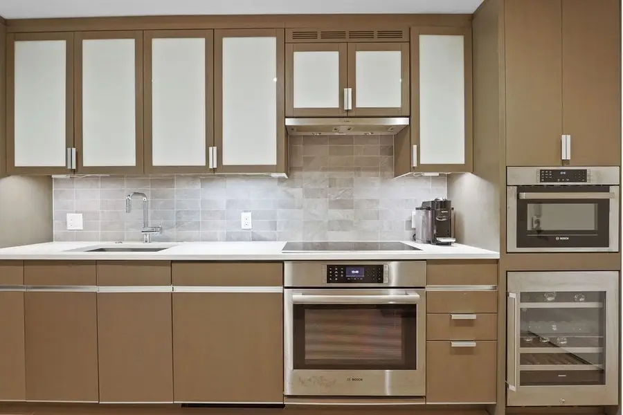 100 Lovejoy Wharf #5Q, Boston, MA 02114 - #3