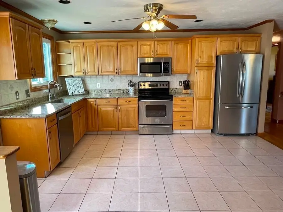 32 Weyfair Path, Weymouth, MA 02188 - Image #3