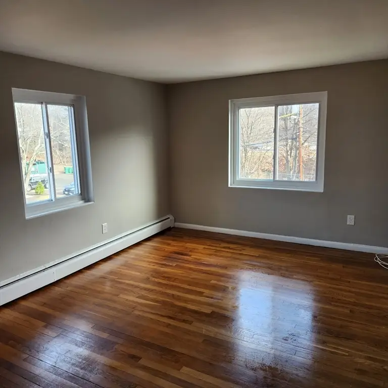 3 Albert Dr #11, Woburn, MA 01801 - Image #3