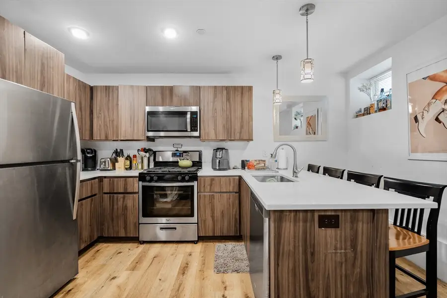 211 W 9th St, Boston, MA 02127 - #2