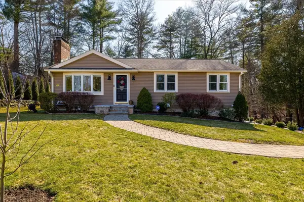 17 Jonathan Dr, Ayer, MA 01432