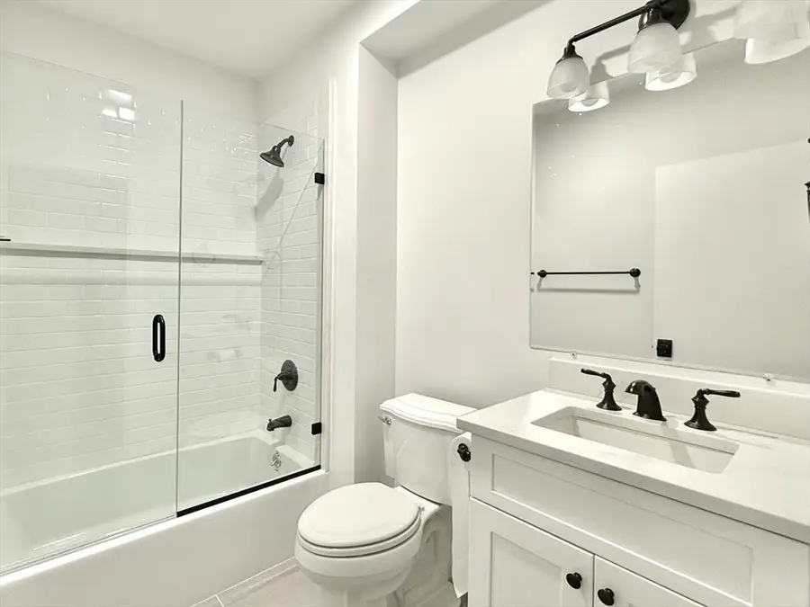 165 Everett St #1, Boston, MA 02128 - #2