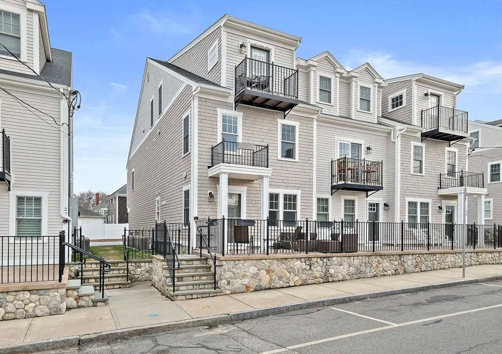 25 Howland St #2, Plymouth, MA 02360 - #1