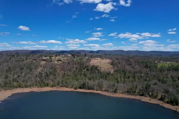 9 Wheatley, Stockbridge, MA 01262