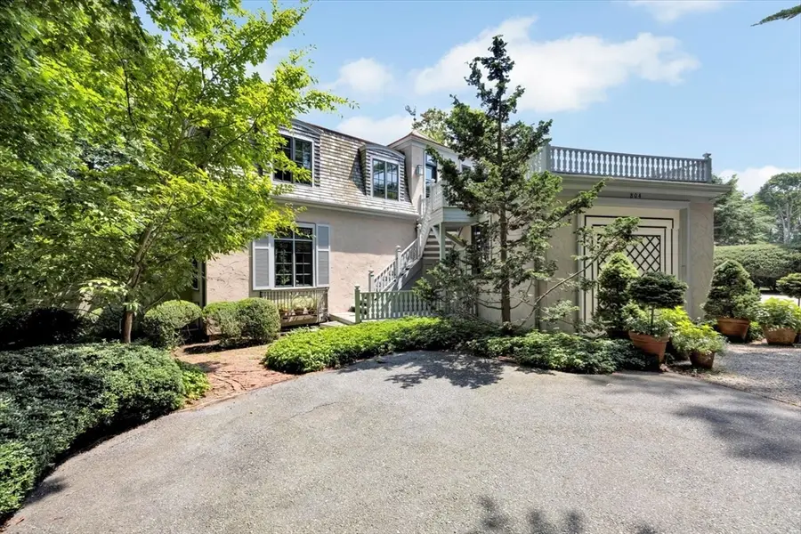 804 Main St, Cotuit, MA 02635 - Image #2