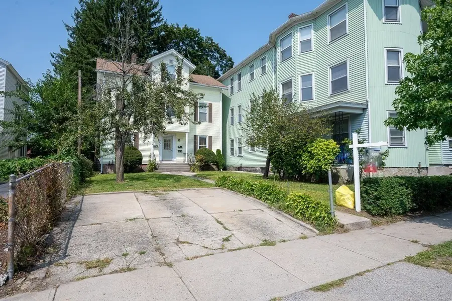 9-11 Dover St, Worcester, MA 01609 - #2