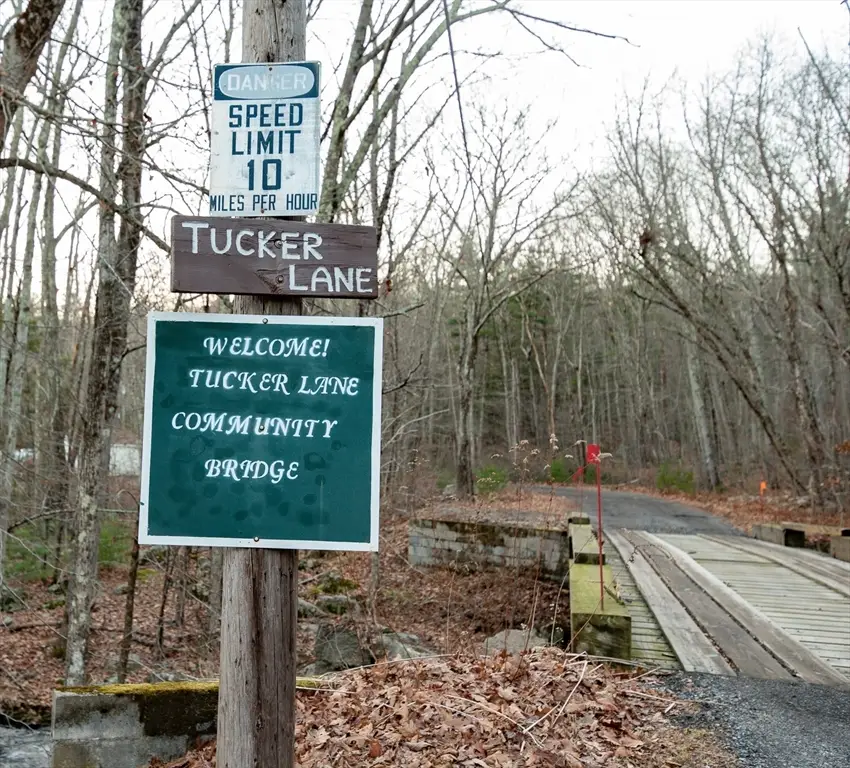 36R Tucker Ln, Sutton, MA 01590 - Image #1