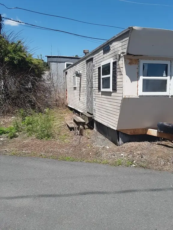 96-98 Newbury #6B, Danvers, MA 01923 - Image #2