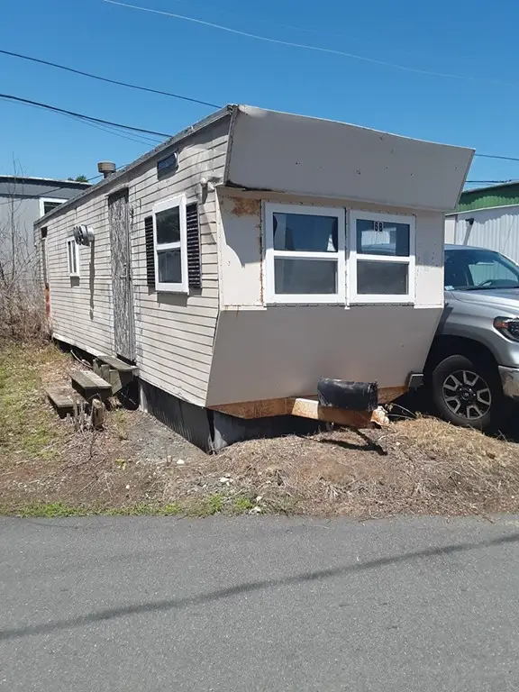 96-98 Newbury #6B, Danvers, MA 01923 - Image #3