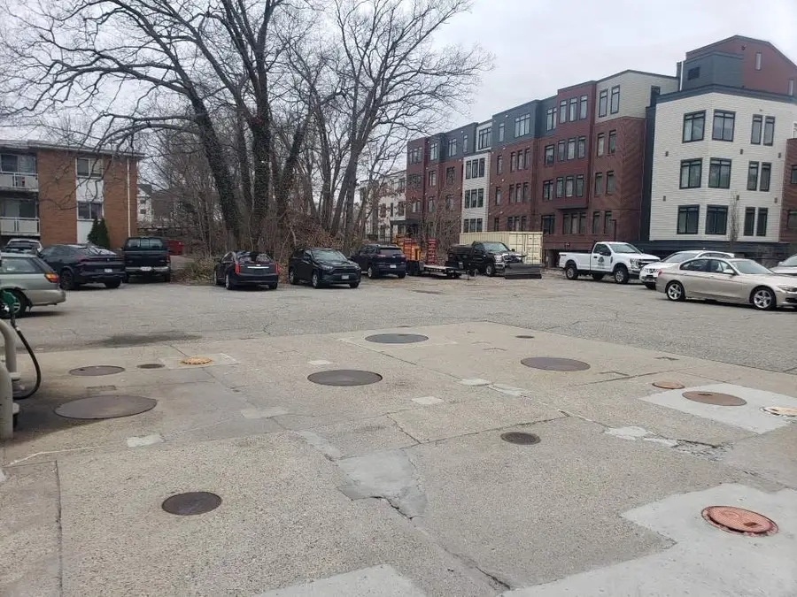 4959 Washington St, Boston, MA 02132 - Image #2