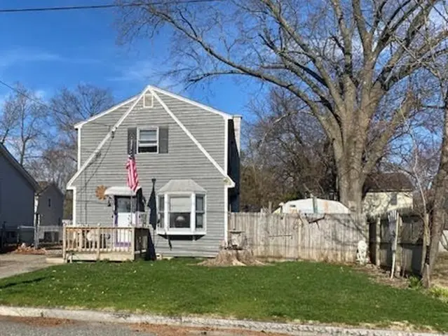 89 Pine Grove St, Springfield, MA 01119 - Image #1