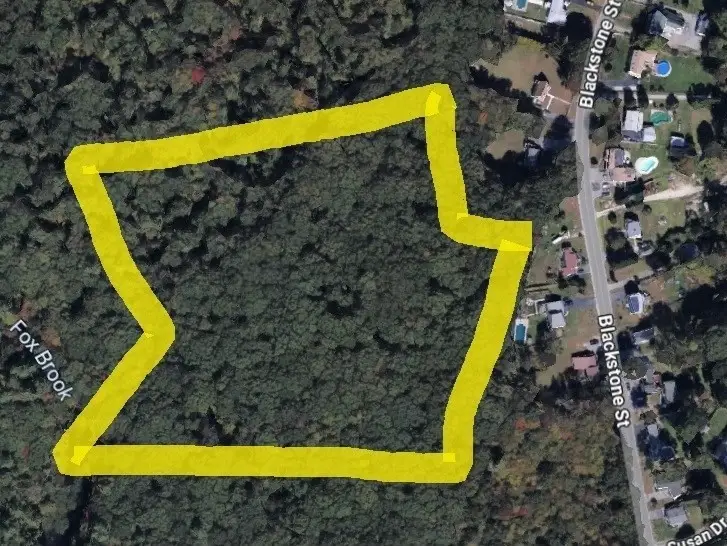 1, 3, 5 Old Lincoln St, Blackstone, MA 01504 - #1