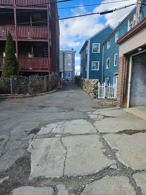 400-R K #15, Boston, MA 02127 - Image #3