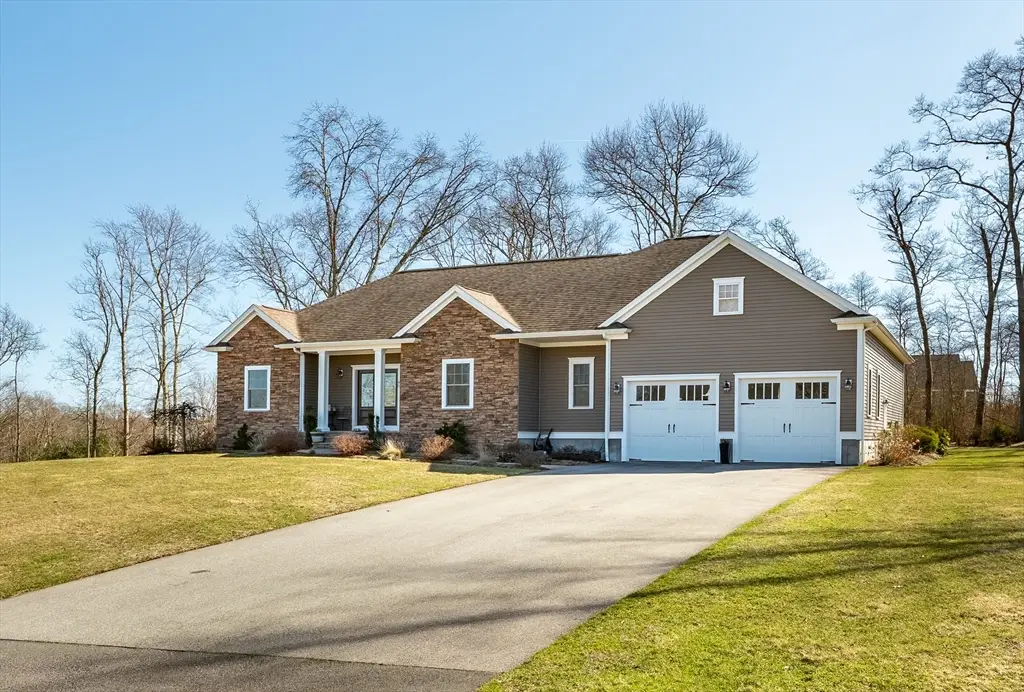 95 Winslow Way, Swansea, MA 02777 - Image #1