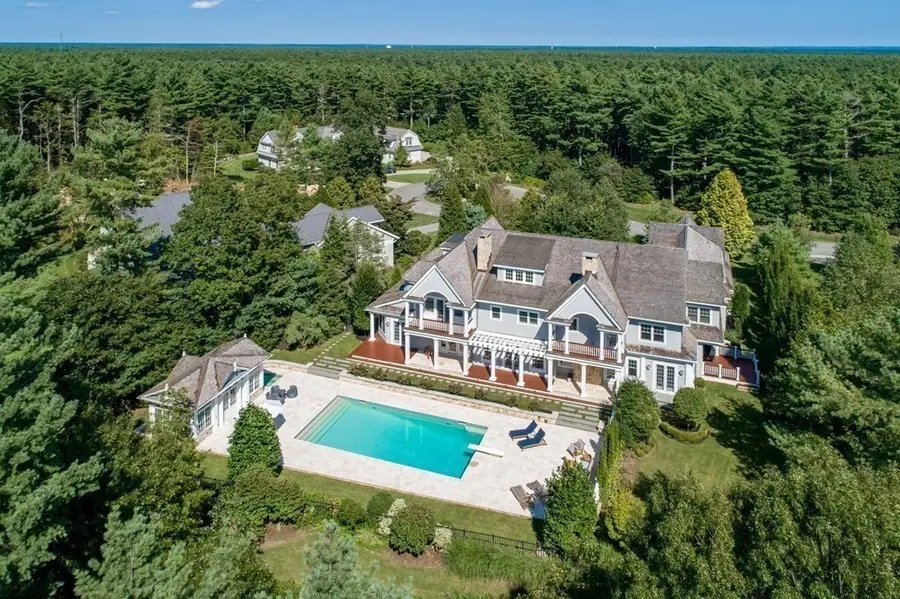 19 High Ridge Dr, Mattapoisett, MA 02739 - Image #2