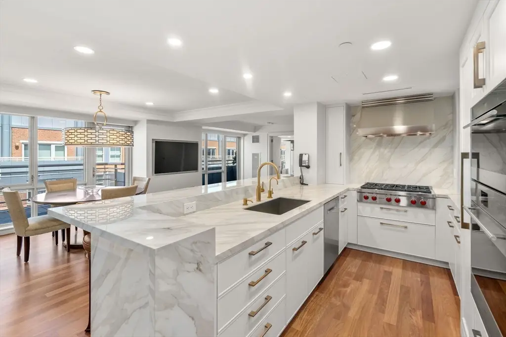 4 Battery Wharf #4604, Boston, MA 02109 - Image #1