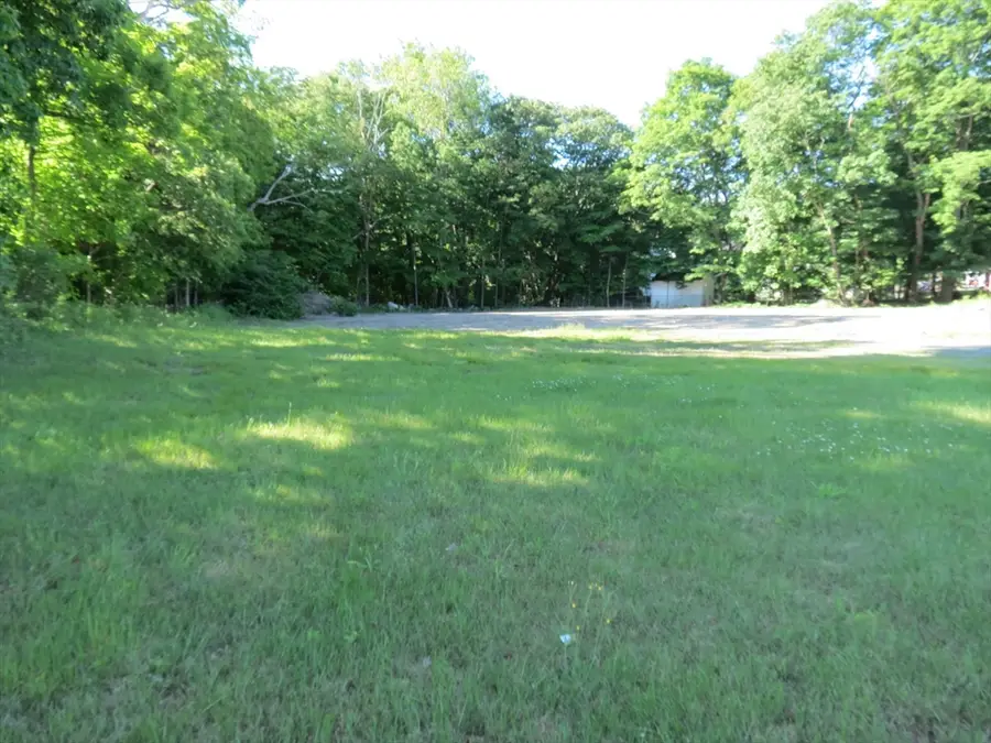 424 Winthrop, Taunton, MA 02780 - Image #2