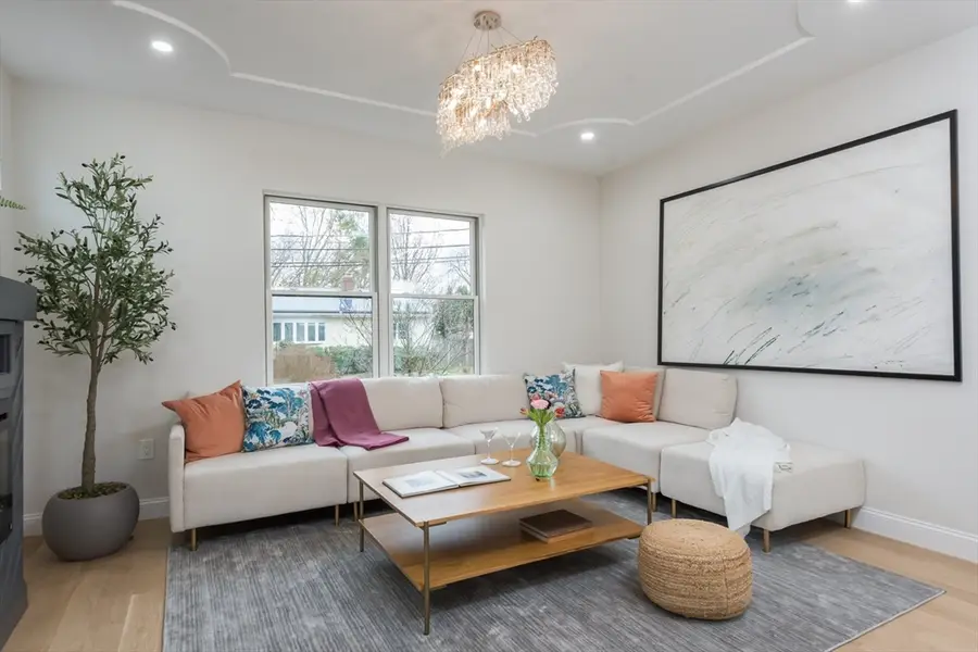 6 Gordon Rd, Arlington, MA 02474 - Image #3