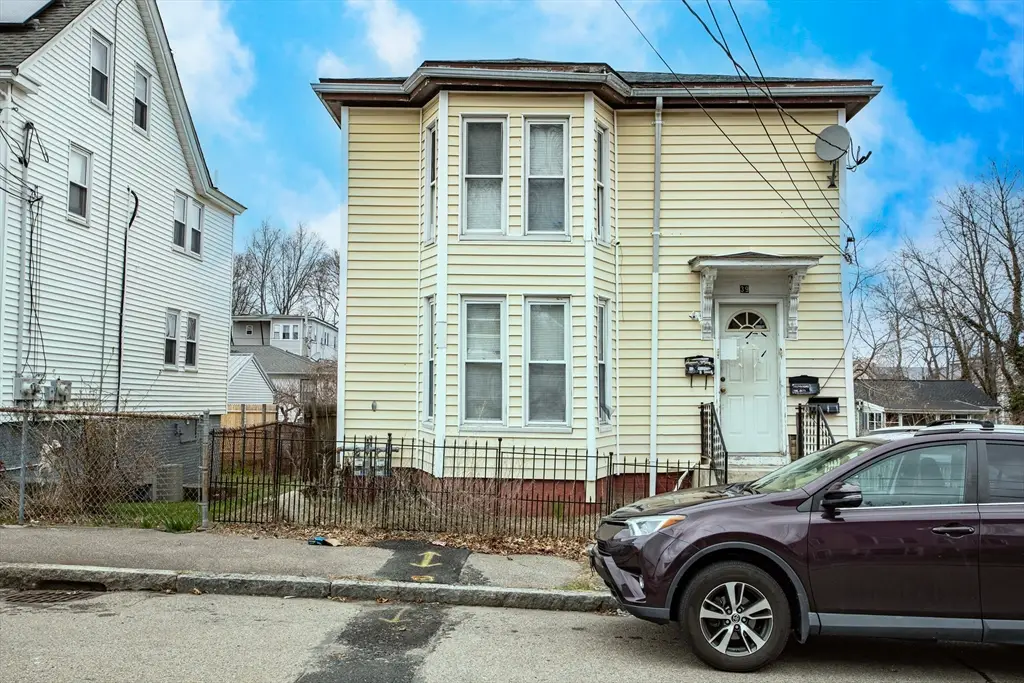 39 Huntington St, Brockton, MA 02301 - #1
