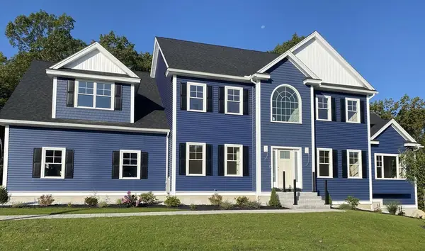 16 St Paul Lane #Lot 20, Westford, MA 01886