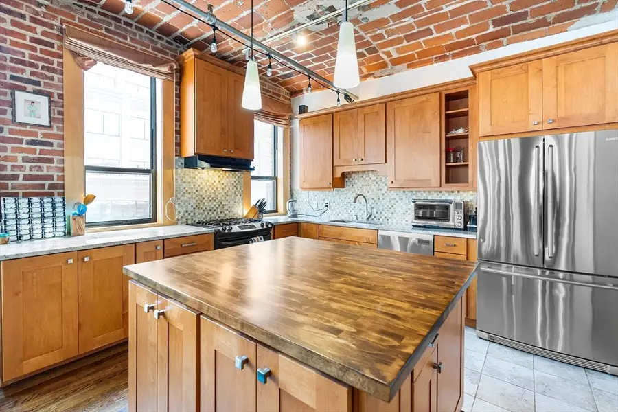121-123 Beach St #801, Boston, MA 02111 - Image #3