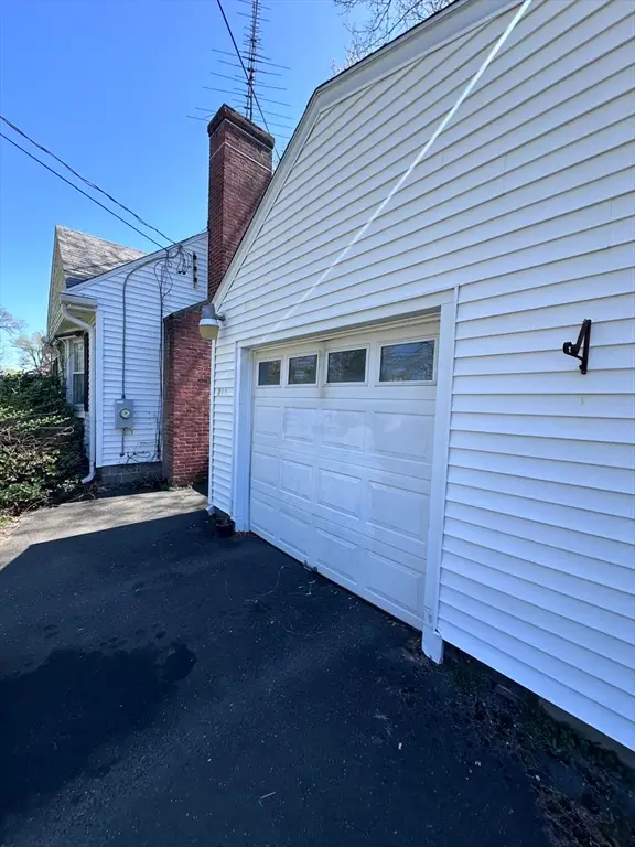 514 Dewey St, West Springfield, MA 01089 - Image #3