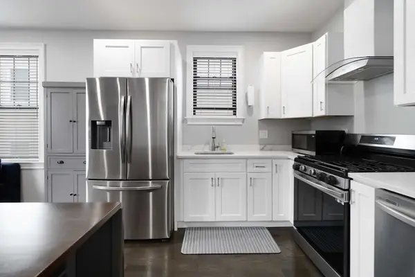 18 Albion St #2, Boston, MA 02119