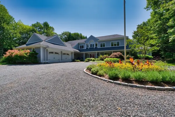 22 Hetty Green, Dartmouth, MA 02748