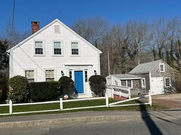 213 Main St, Chatham, MA 02633