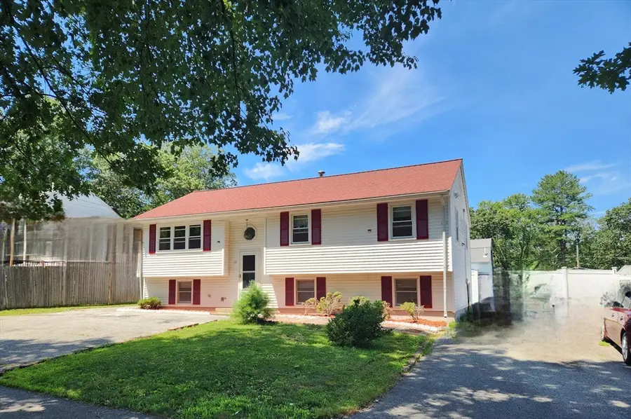 22 Osceola Ln, Billerica, MA 01821 - Image #2
