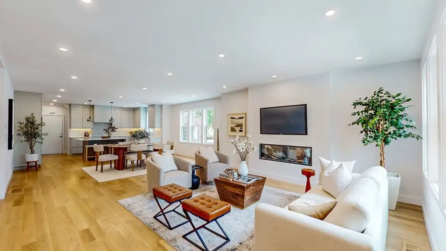 140 Columbia St #1, Brookline, MA 02446 - Image #2