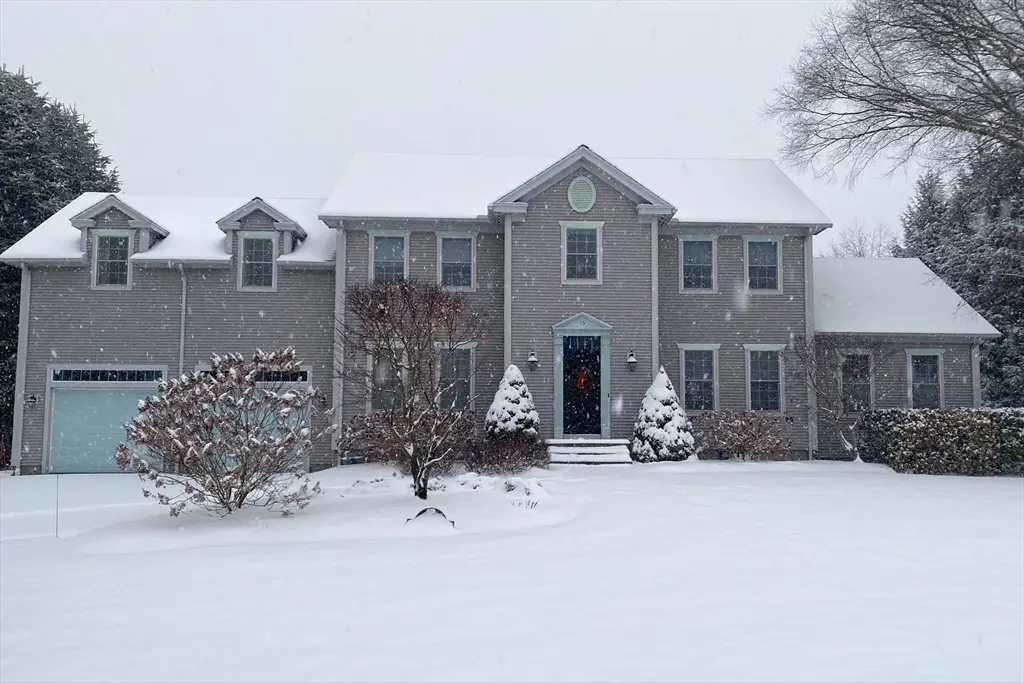15 Crestview Dr, South Deerfield, MA 01373 - Image #1