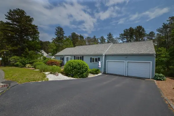 240 Surf Dr, Mashpee, MA 02649