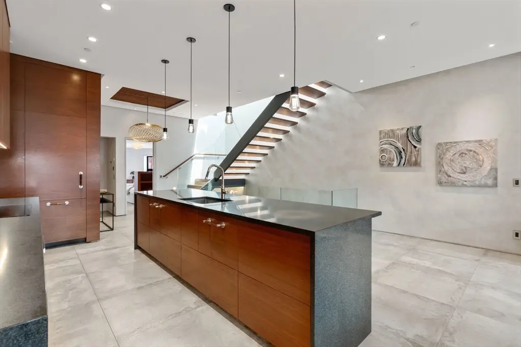 393 Marlborough St #8, Boston, MA 02115 - Image #1