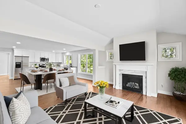 20 Towering Trees Road, Plymouth, MA 02360