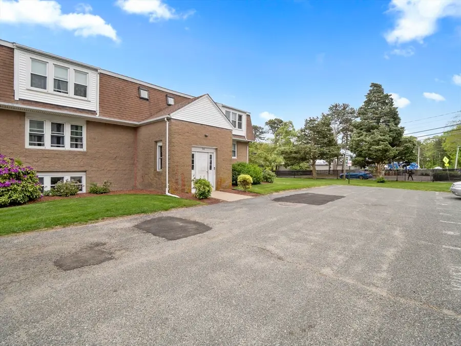 24 Bettys Pond Rd #K, Hyannis, MA 02601 - Image #2