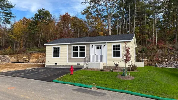 6 Berry Farms Road #3, Sturbridge, MA 01566