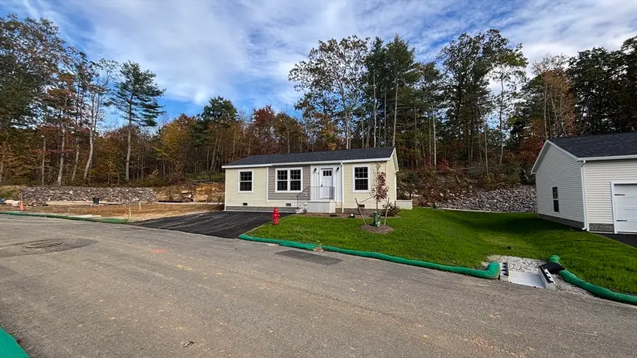 6 Berry Farms Road #3, Sturbridge, MA 01566 - Image #2