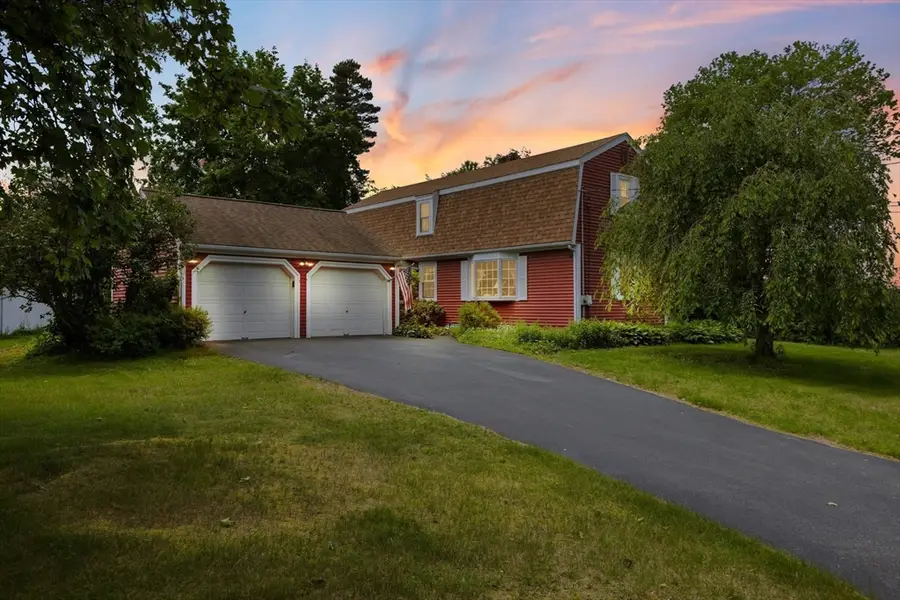 29 Saddle Dr, Bridgewater, MA 02324 - Image #2