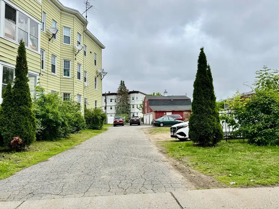 15-19 Litchfield St, Springfield, MA 01108 - #3