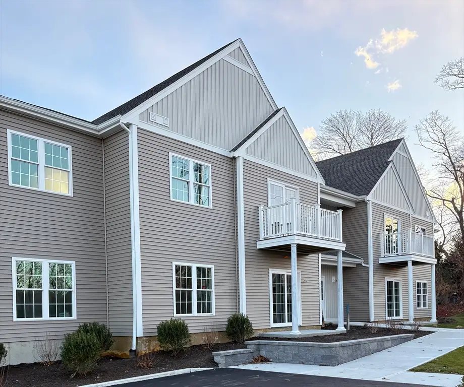 4 S Spooner St #7, Plymouth, MA 02360 - Image #1