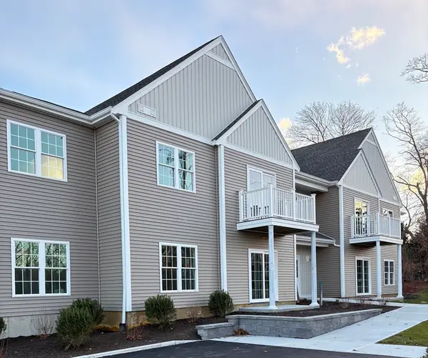 4 S Spooner St #7, Plymouth, MA 02360