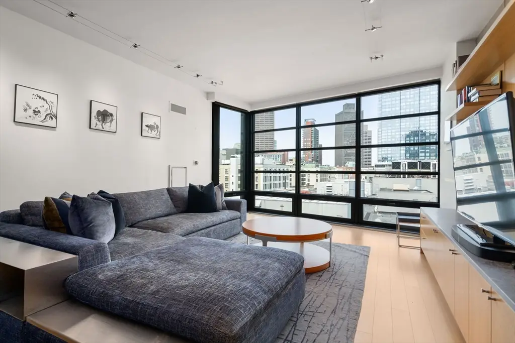 580 Washington #1406, Boston, MA 02111 - Image #1