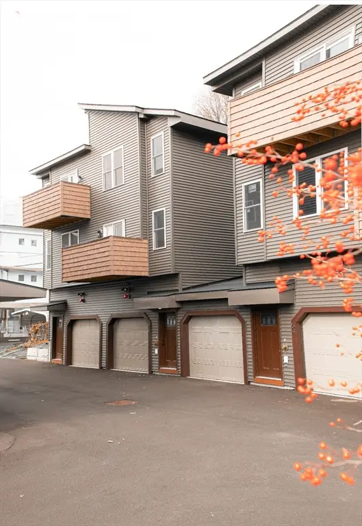 56 Richards St, Worcester, MA 01603 - Image #2