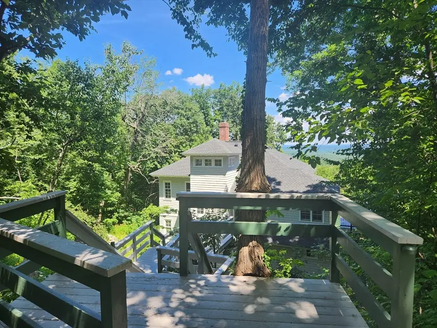 134 Mountain Rd, Princeton, MA 01541 - Image #2