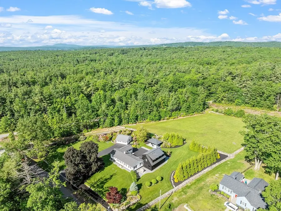 481 W Townsend Rd, Lunenburg, MA 01462 - Image #2