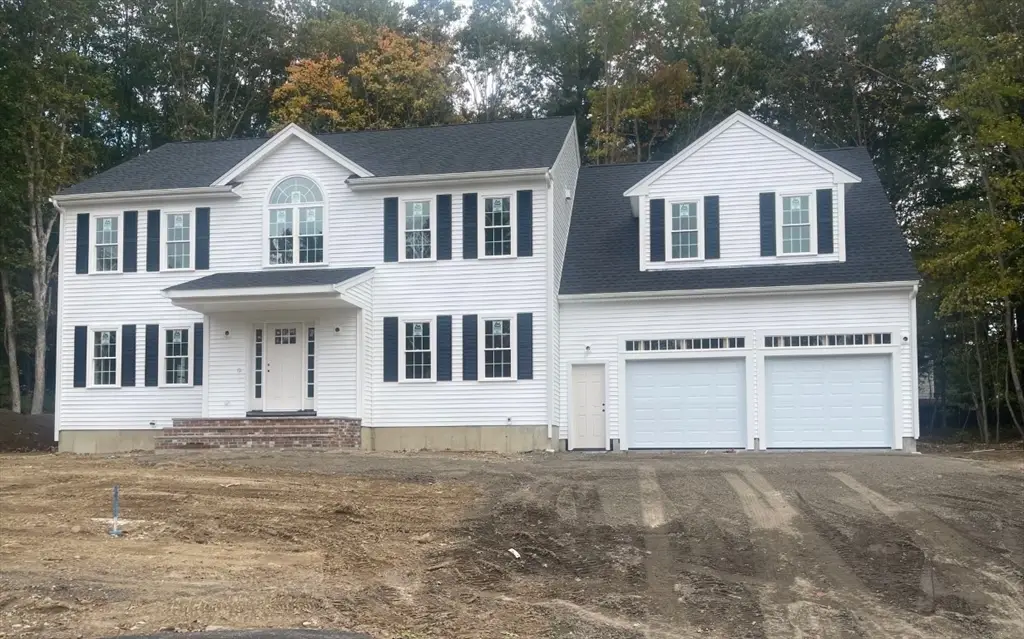 5 Clarendon Circle #Lot 4, Holbrook, MA 02343 - Image #1